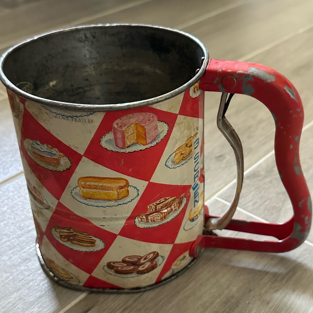 Hand-i-sift 3 screen Flour Sifter ANDROCK Vintage 1950s